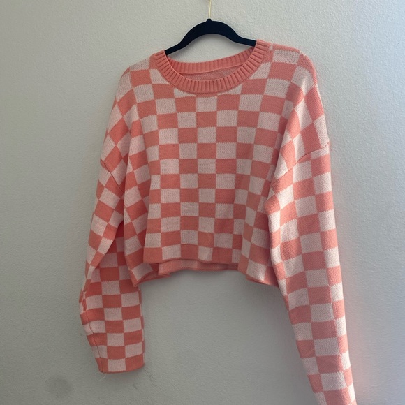 Revel Checkered Pink Sweater - Picture 2 of 9
